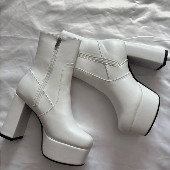 White Platform Booties Boots Size 8 Dolls Kill Brand New - Picture 5 of 7